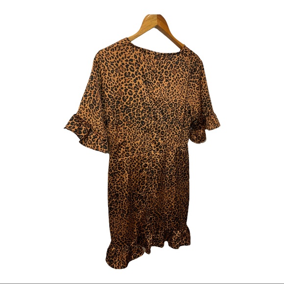 PRETTY LITTLE THING LEOPARD PRINT DEEP V NECK RUFFLED DRESS - Picture 12 of 13